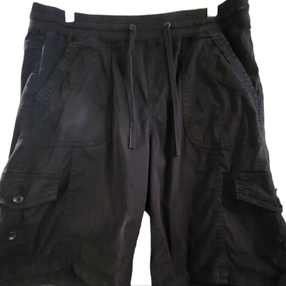 Union Bay Supplies cargo shorts size 16.  Black in color.